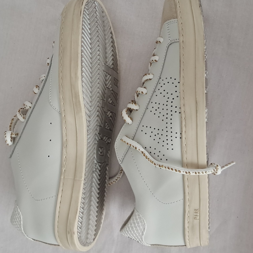 P448 John Dune Sneaker. Womans Size 39. White & Beige. Distressed Rubber Sole - Picture 8 of 16